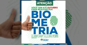 Mão fazendo sinal de positivo e impressão digital verde com texto "ATENÇÃO VOCÊ TEM ATÉ OUTUBRO PARA REALIZAR SUA BIOMETRIA". Créditos: Prefeitura de São José do Rio Claro / Instagram.