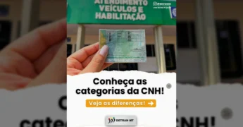 Uma mão segurando uma CNH com o logo do Detran-MT ao fundo, ilustrando as categorias de habilitação. Crédito: Instagram @detranmt.