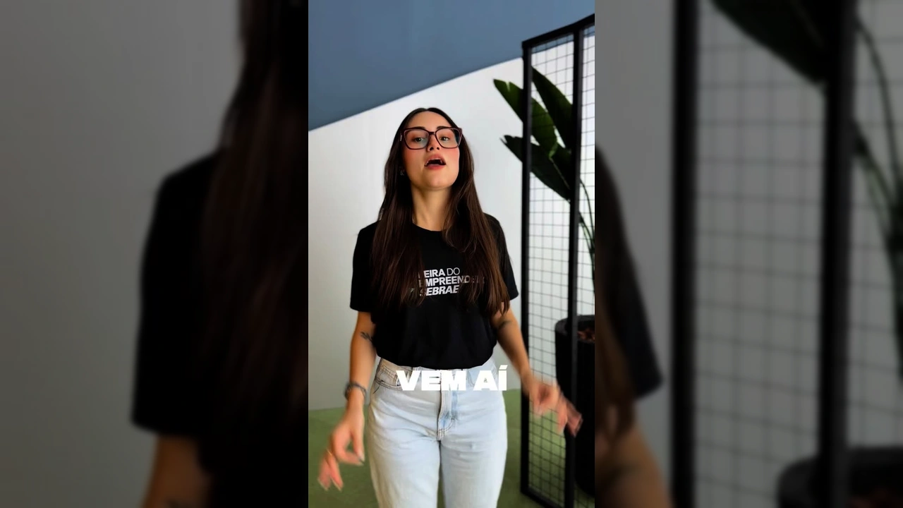 Imagem de divulgação da Feira do Empreendedor Sebrae 2025 em Cuiabá, Mato Grosso, com uma mulher explicando o evento / Instagram