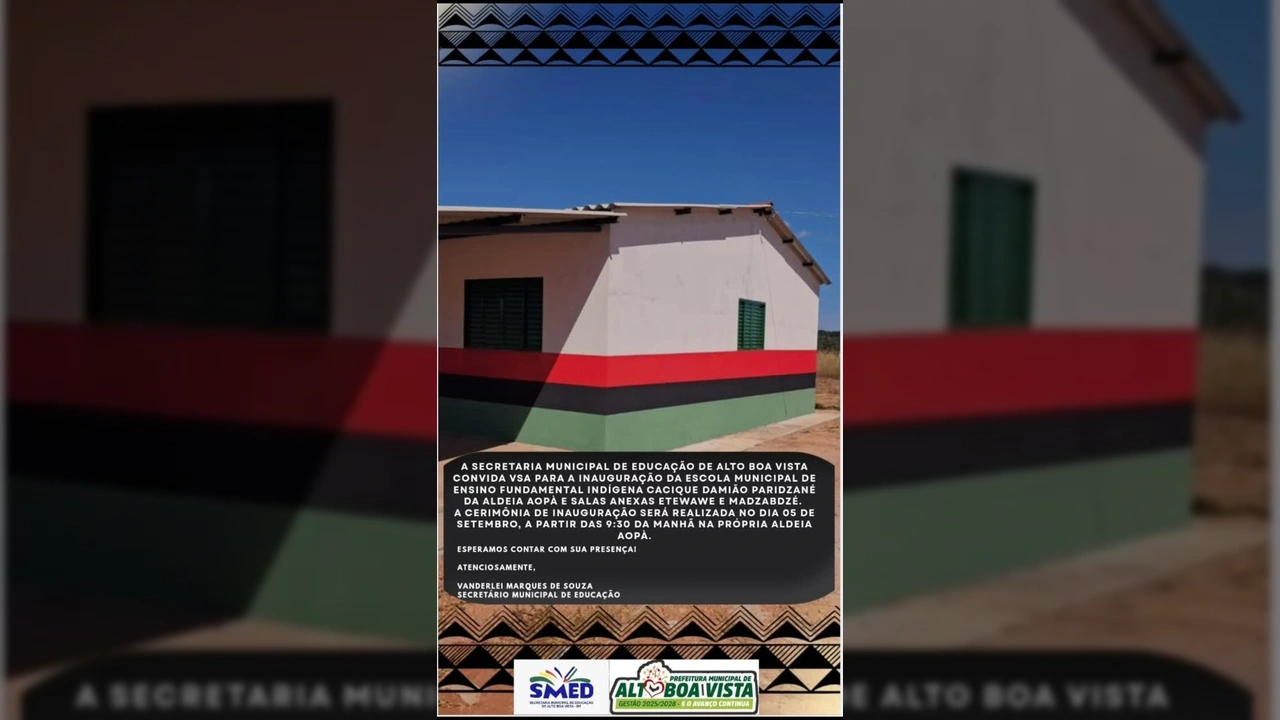 Crianças indígenas e adultos reunidos para a inauguração da Escola Municipal Indígena Cacique Damião Paridzané na Aldeia Aopá, Alto Boa Vista, MT. Créditos: Secretaria de Educação de Alto Boa Vista / Instagram.