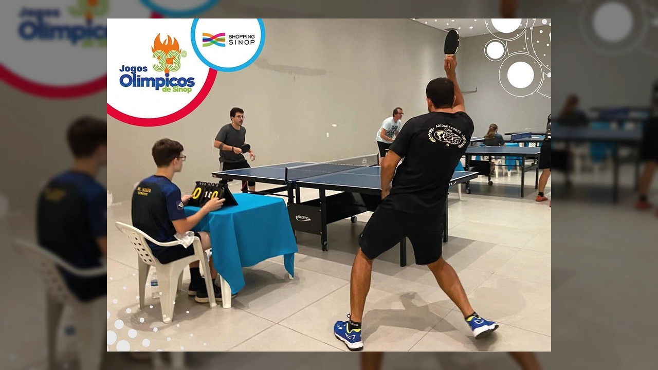 Atletas competindo em Tênis de Mesa e Xadrez no Shopping Sinop durante os 33º Jogos Olímpicos. Crédito: Instagram shoppingsinopmt