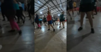 Grupo de mulheres praticando zumba em Nova Fronteira, promovido pela Prefeitura de Tabaporã / Instagram