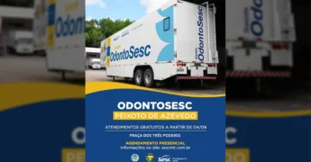 Imagem da unidade móvel OdontoSesc em Peixoto de Azevedo com logotipos Sesc e Prefeitura. Crédito: Prefeitura de Peixoto de Azevedo / Instagram.