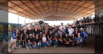 Grupo de educadores visitando instalações de tratamento de água e esgoto em Lucas do Rio Verde, parte da Rota do Saneamento. Crédito: Saae Lucas do Rio Verde