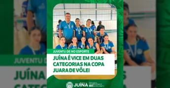 Time de voleibol feminino de Juína posando com medalhas de prata e troféu após a conquista na Copa Juara. Crédito: Prefeitura de Juína / Instagram