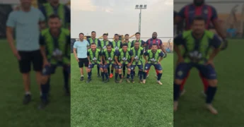 Jogadores dos times Amigos A.B.V e União S.A. de Alto Boa Vista na Copa Fim de Safra em Espigão do Leste. Crédito: Prefeitura de Alto Boa Vista / Instagram