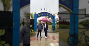 Vereador Kaká Fernandes com Amanda Peixoto e equipe durante visita técnica à Casa do Autista em Balneário Camboriú, inspirando projeto em Cuiabá, com créditos ao vereador Kaká Fernandes / Instagram.